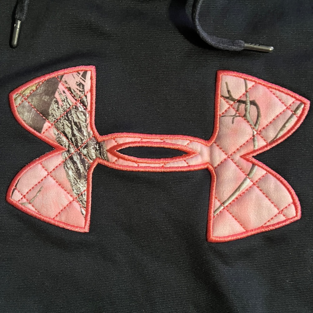 UNDER ARMOUR
Large loose /coupe
